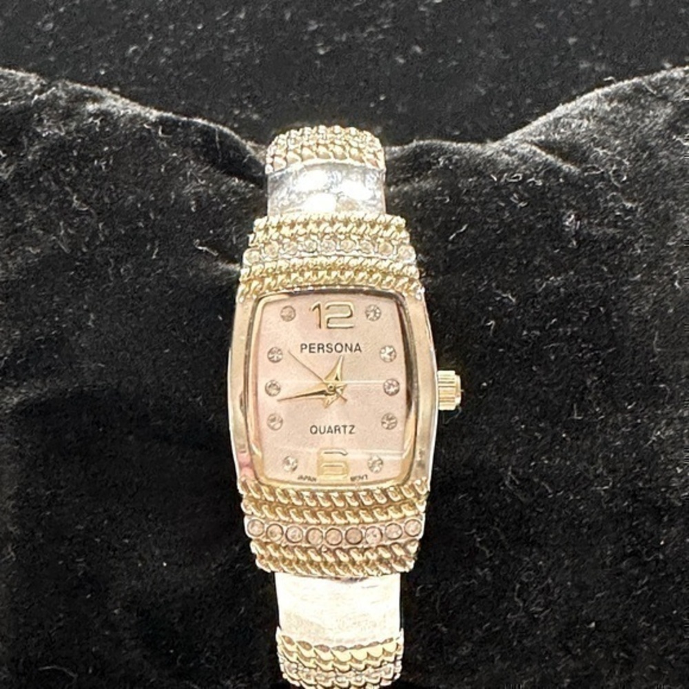 Vintage Women’s Quartz Fashion Watch